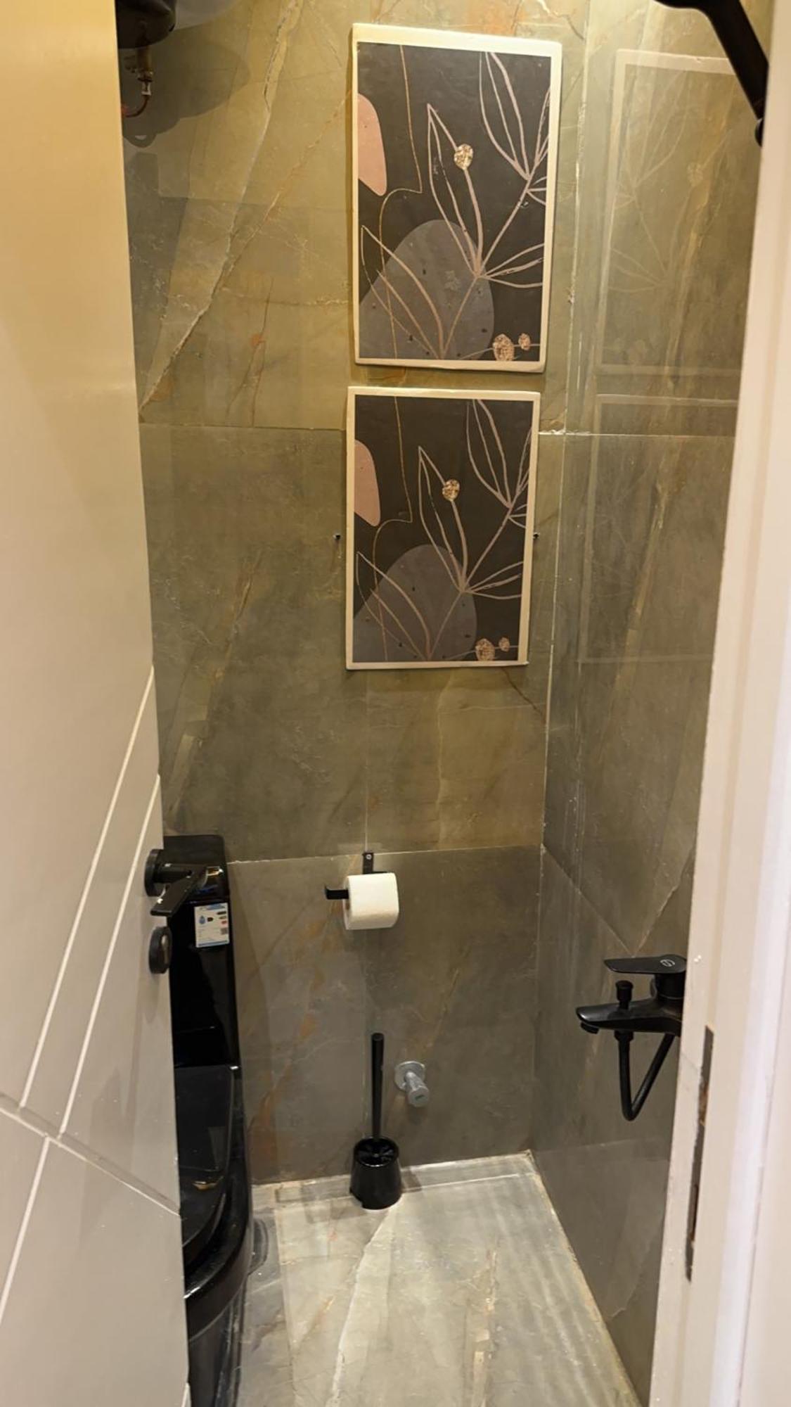 استديو فندقي انيق شمال الملقا ذاتي Luxury With Self Entry قريب من البوليفارد Apartment *